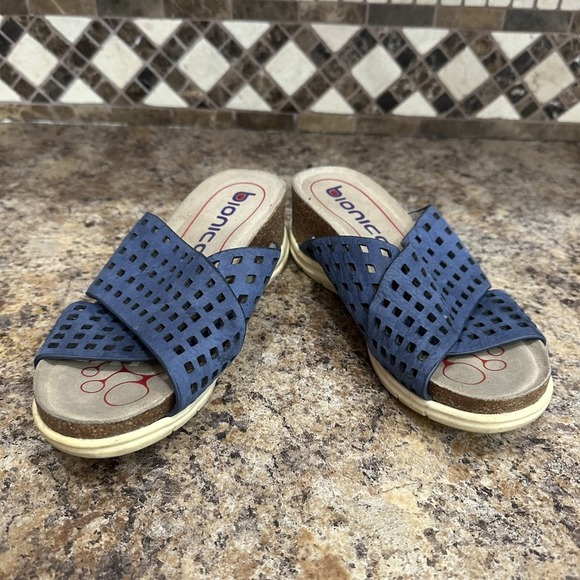 BIONICA Ambridge Slip-On Leather Wedge Sandals Women 6 Blue Open Toe Comfort - Picture 6 of 7